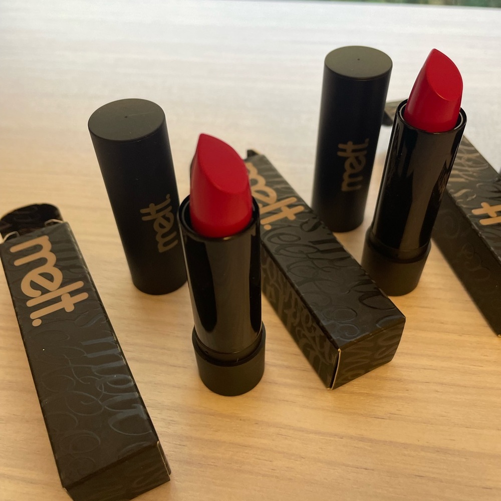 NWT! Melt Last Kiss Ultra Matte Lipstick / Vegan & Cruelty Free / 3.4g / 0.12oz - Picture 4 of 7